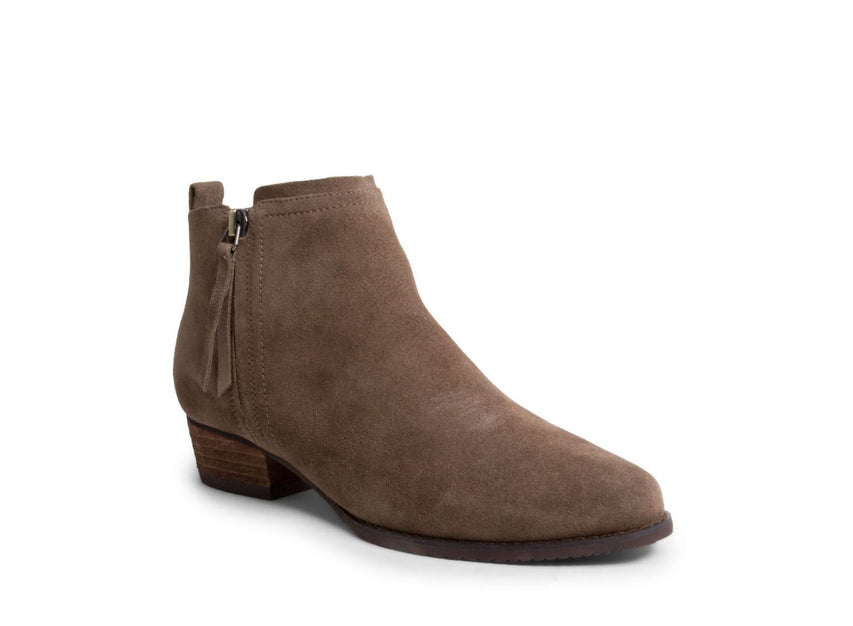 INCHARGES WATERPROOF TAUPE SUEDE - Shoes - Steve Madden Canada
