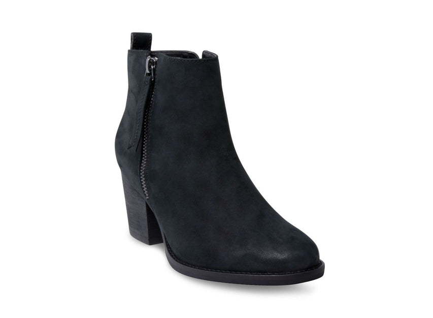 VEGAS WATERPROOF BLACK NUBUCK - Shoes - Steve Madden Canada