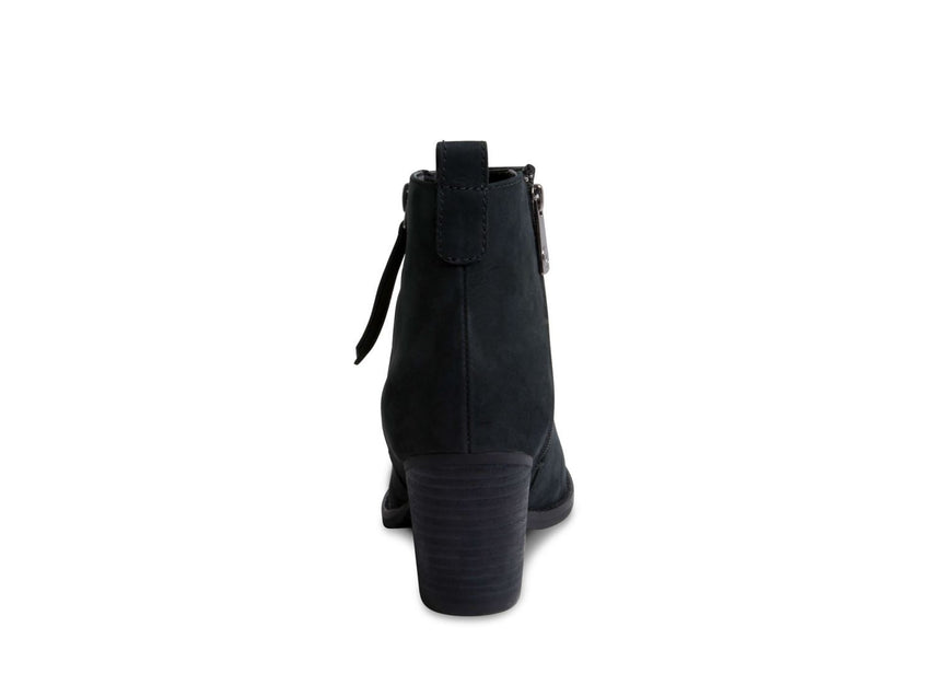 VEGAS WATERPROOF BLACK NUBUCK - Shoes - Steve Madden Canada