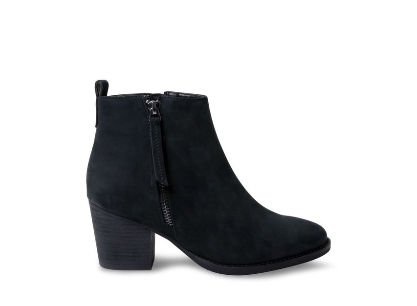 VEGAS WATERPROOF BLACK NUBUCK - Shoes - Steve Madden Canada