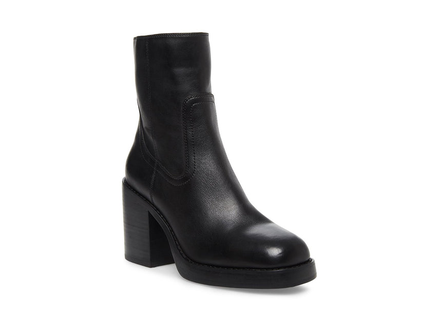DELLAA BLACK LEATHER - Shoes - Steve Madden Canada