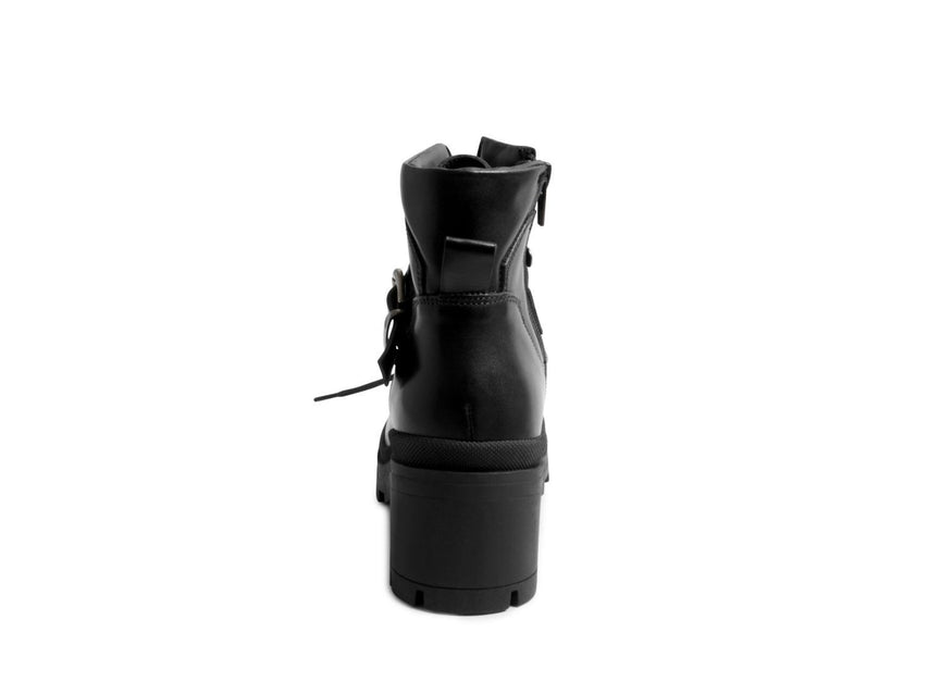 METRIC BLACK LEATHER - Shoes - Steve Madden Canada