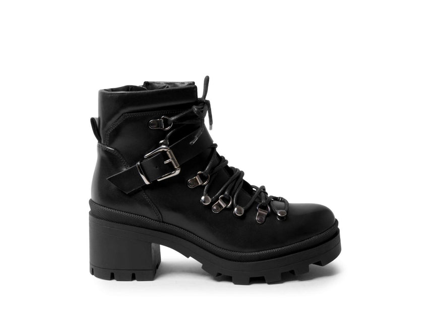 METRIC BLACK LEATHER - Shoes - Steve Madden Canada