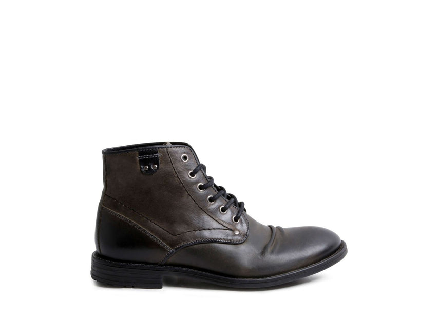 ULTIMATE GREY LEATHER - Shoes - Steve Madden Canada