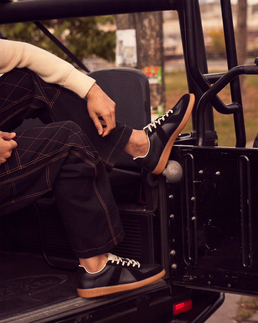 DIXINM BLACK LEATHER - Men's Shoes - Steve Madden Canada