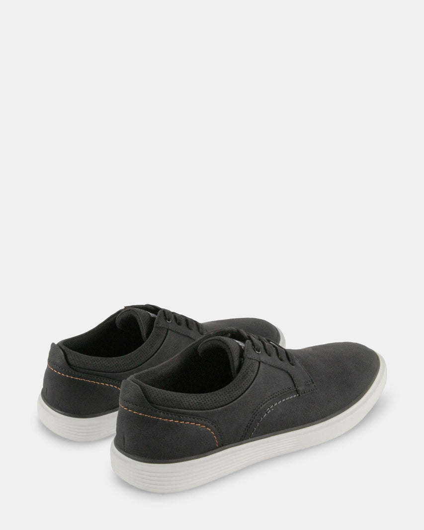 ORRO BLACK NUBUCK - Men's Shoes - Steve Madden Canada