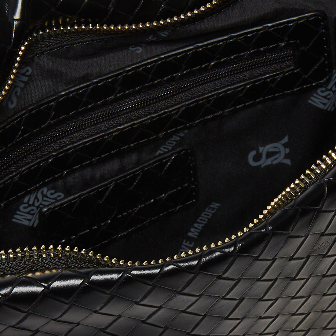 BPOST BLACK - Handbags - Steve Madden Canada