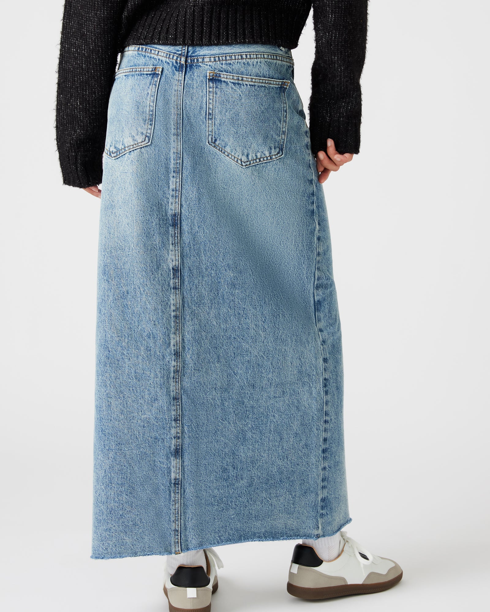 AVANI BLUE DENIM SKIRT - Clothing - Steve Madden Canada