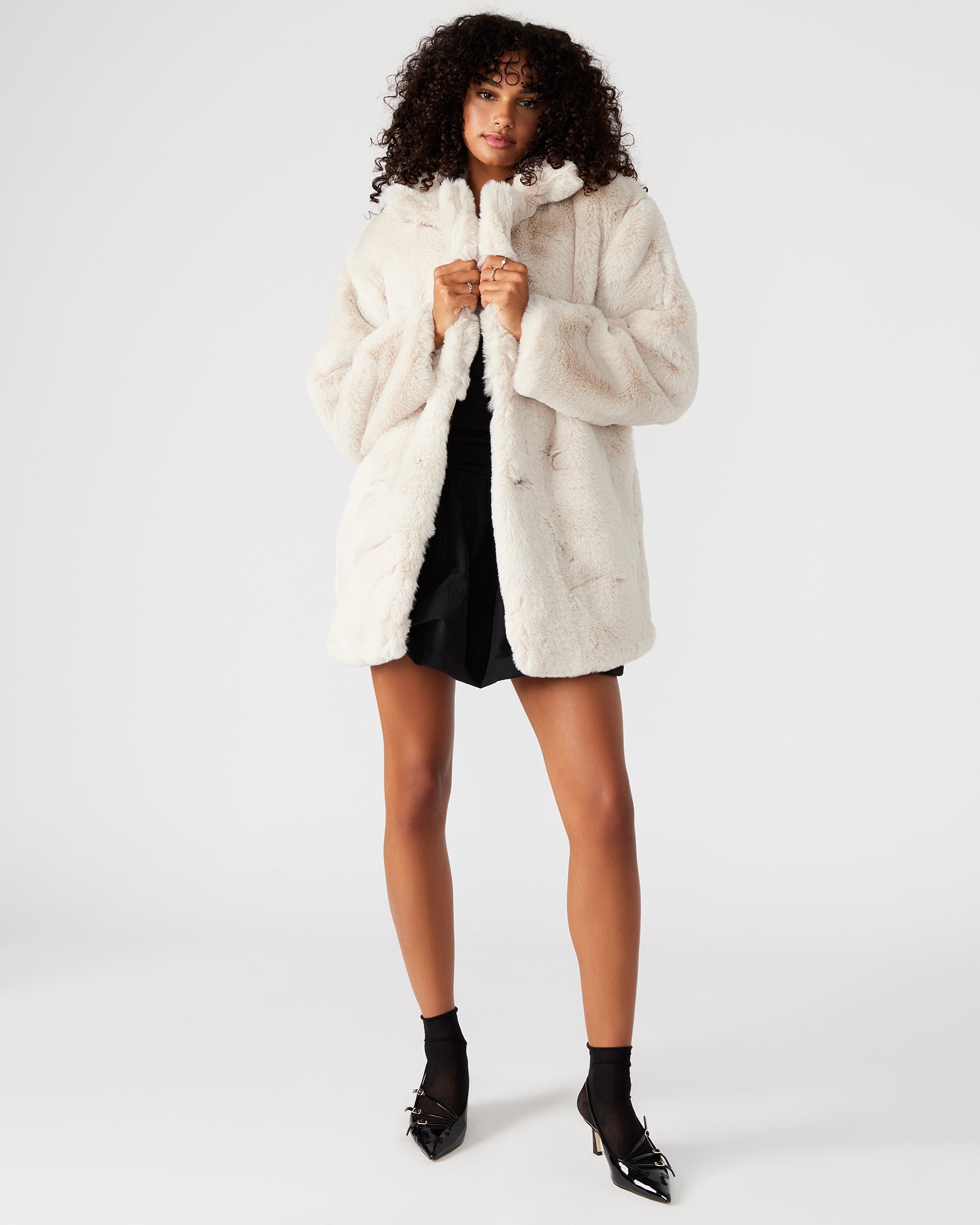 SNOW COAT BEIGE - Clothing - Steve Madden Canada