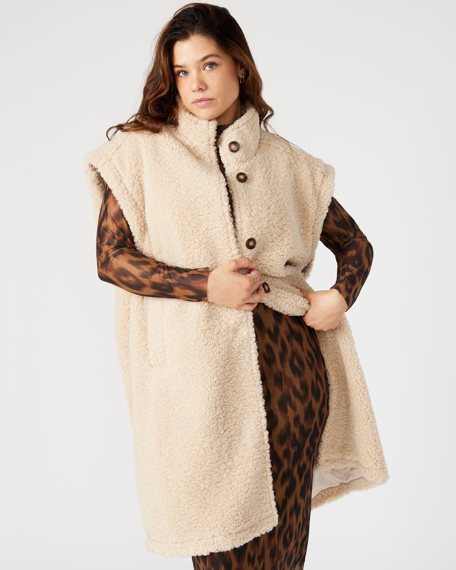 BENIT VEST NATURAL - Clothing - Steve Madden Canada