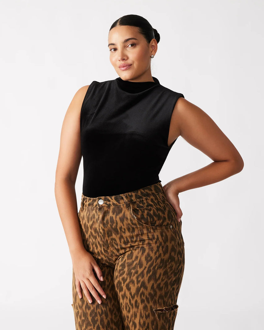 NIKOLA TOP BLACK - Clothing - Steve Madden Canada