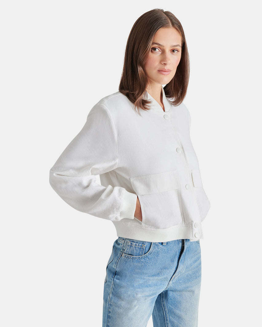 ARDINE JACKET WHITE - Clothing - Steve Madden Canada
