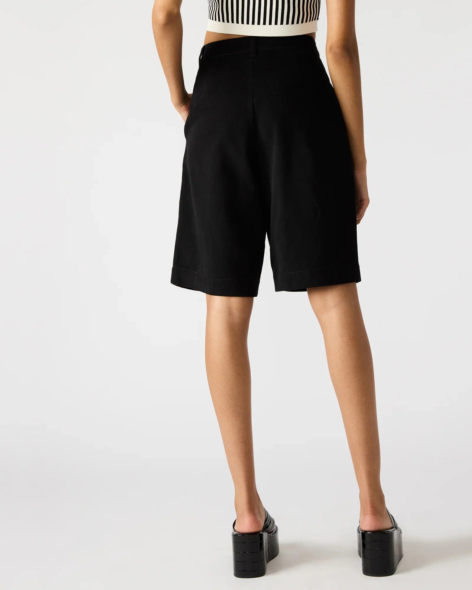 IVANA SHORTS BLACK - Clothing - Steve Madden Canada