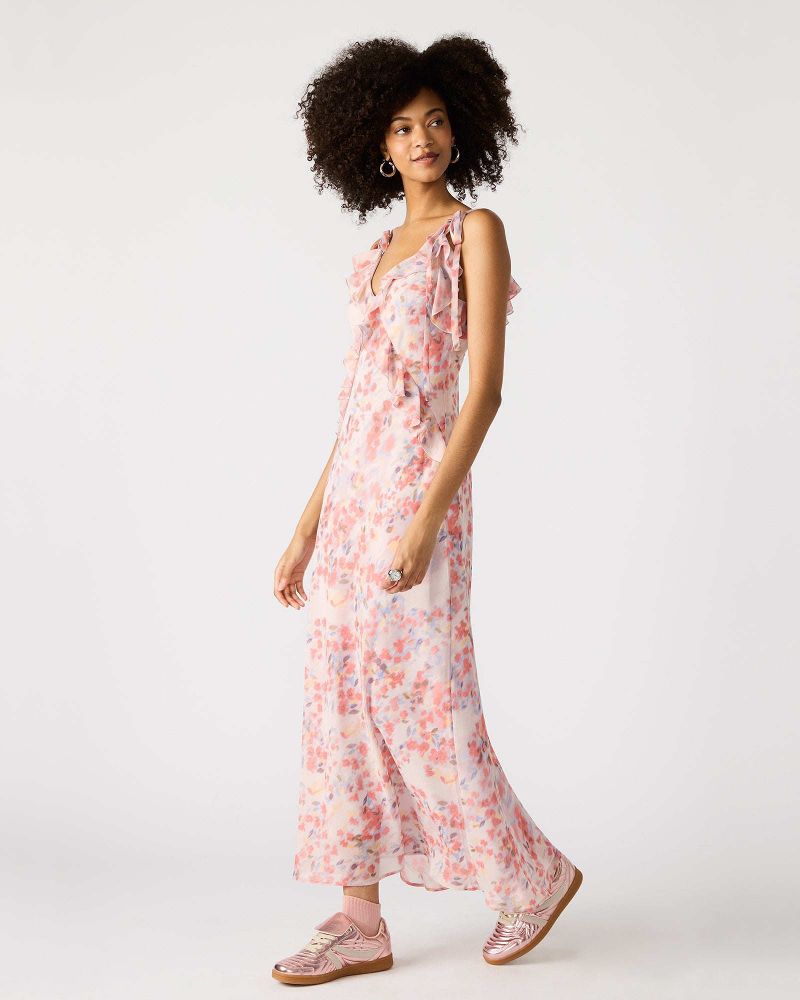 ADALINA DRESS FLORAL LAVENDER - Clothing - Steve Madden Canada