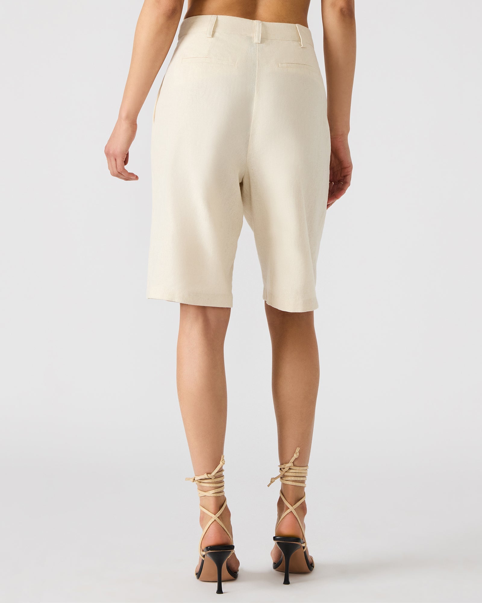 IVANA SHORTS NATURAL - Clothing - Steve Madden Canada