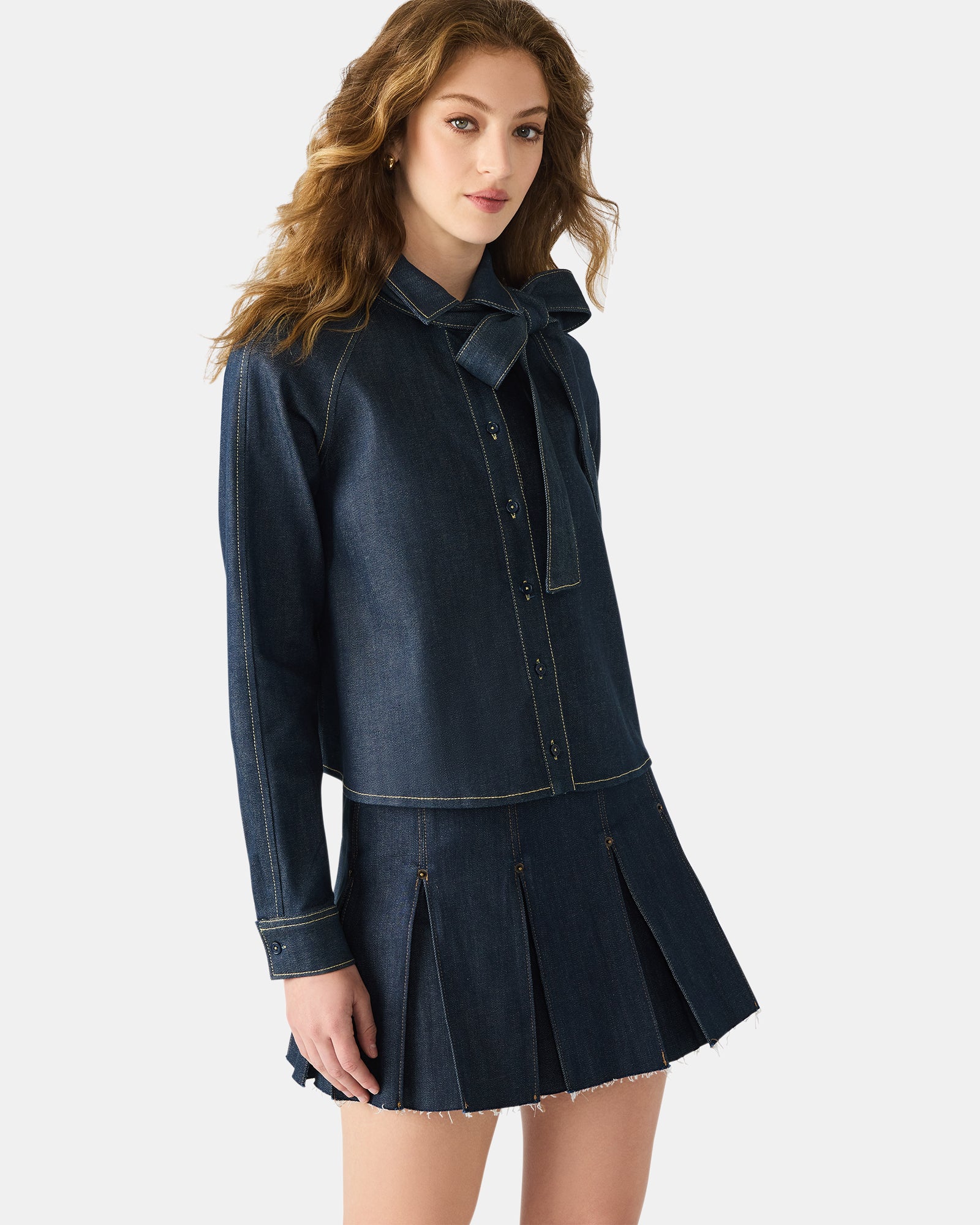 TESSIE TOP DARK BLUE DENIM - Clothing - Steve Madden Canada