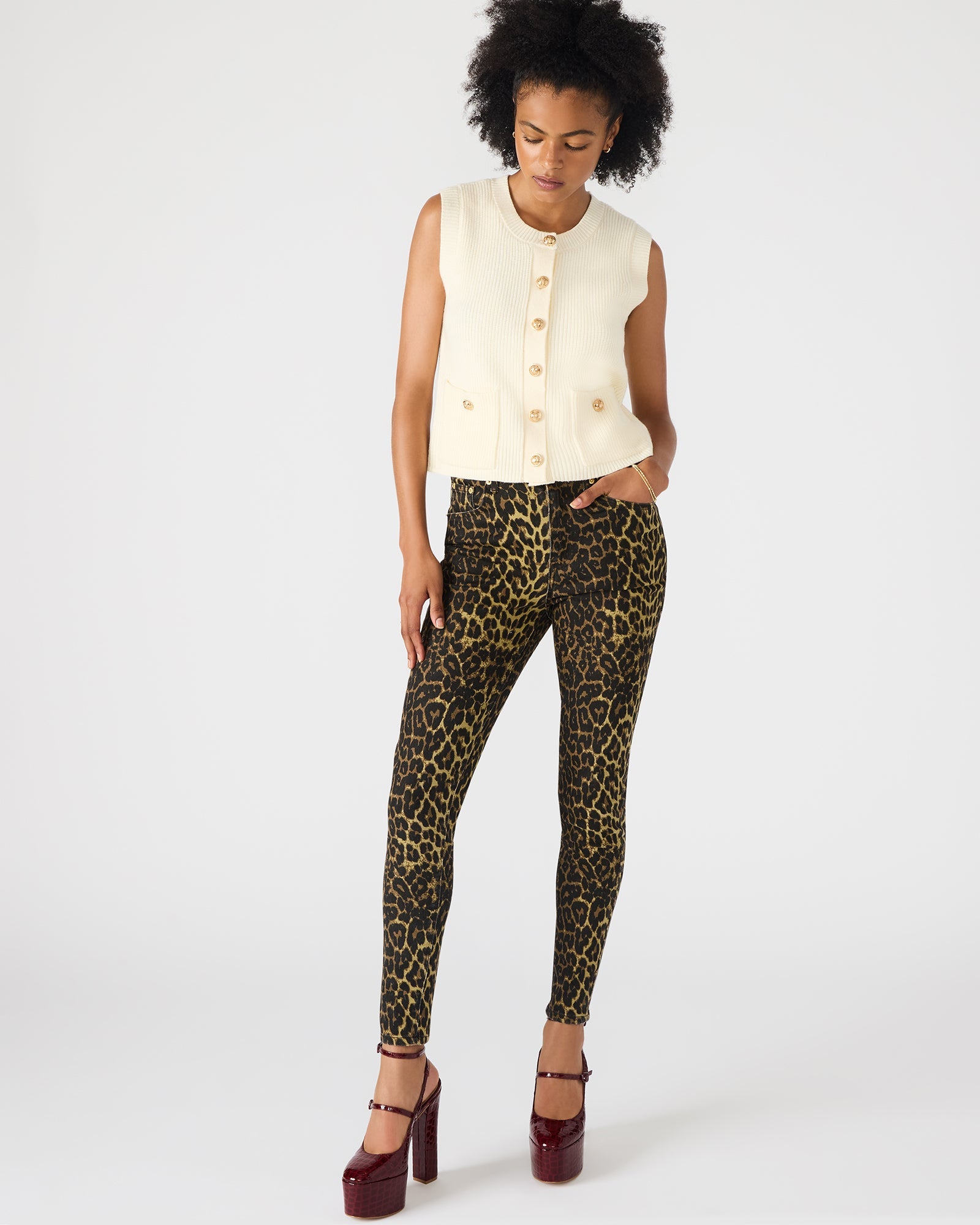 ALIYA SWEATER VEST CREAM - Clothing - Steve Madden Canada