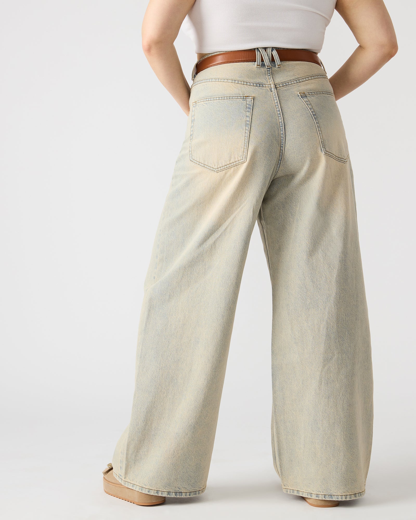 THE MEGA BAGGY LIGHT BLUE DENIM - Clothing - Steve Madden Canada