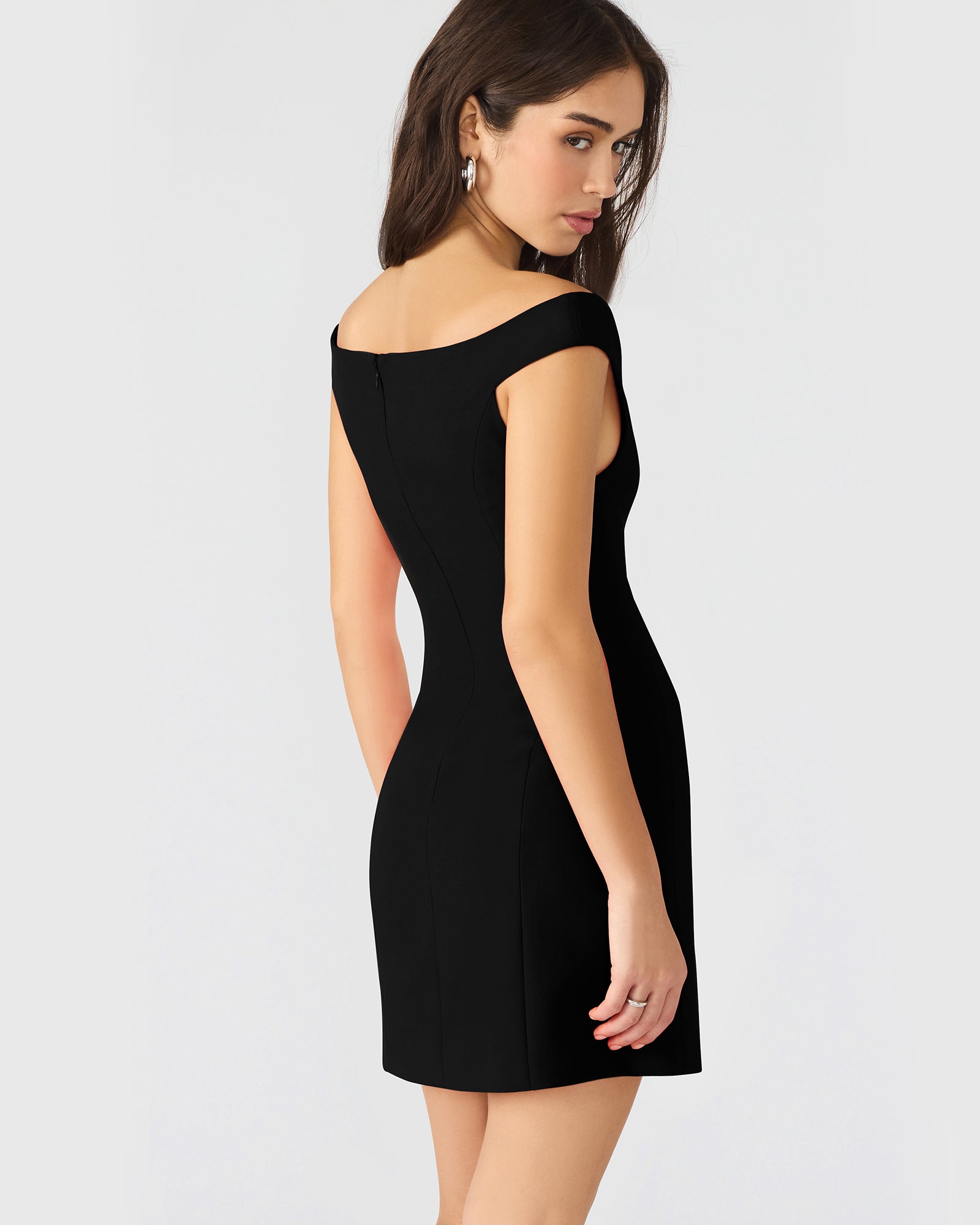YANA DRESS BLACK - Clothing - Steve Madden Canada