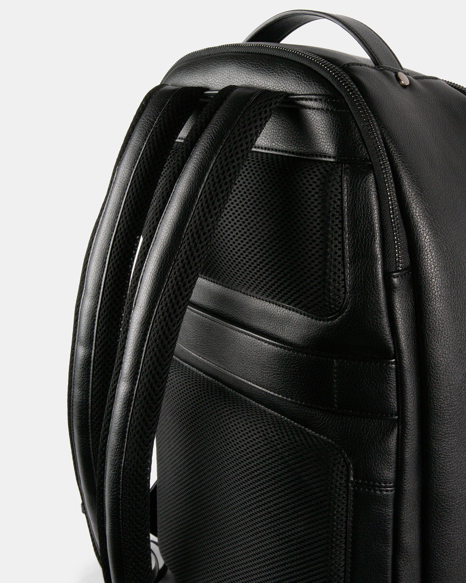 BTEVIN BLACK - Handbags - Steve Madden Canada