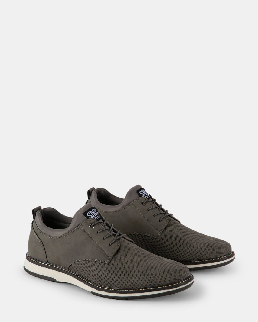 GYDEON GREY NUBUCK - Men's Shoes - Steve Madden Canada