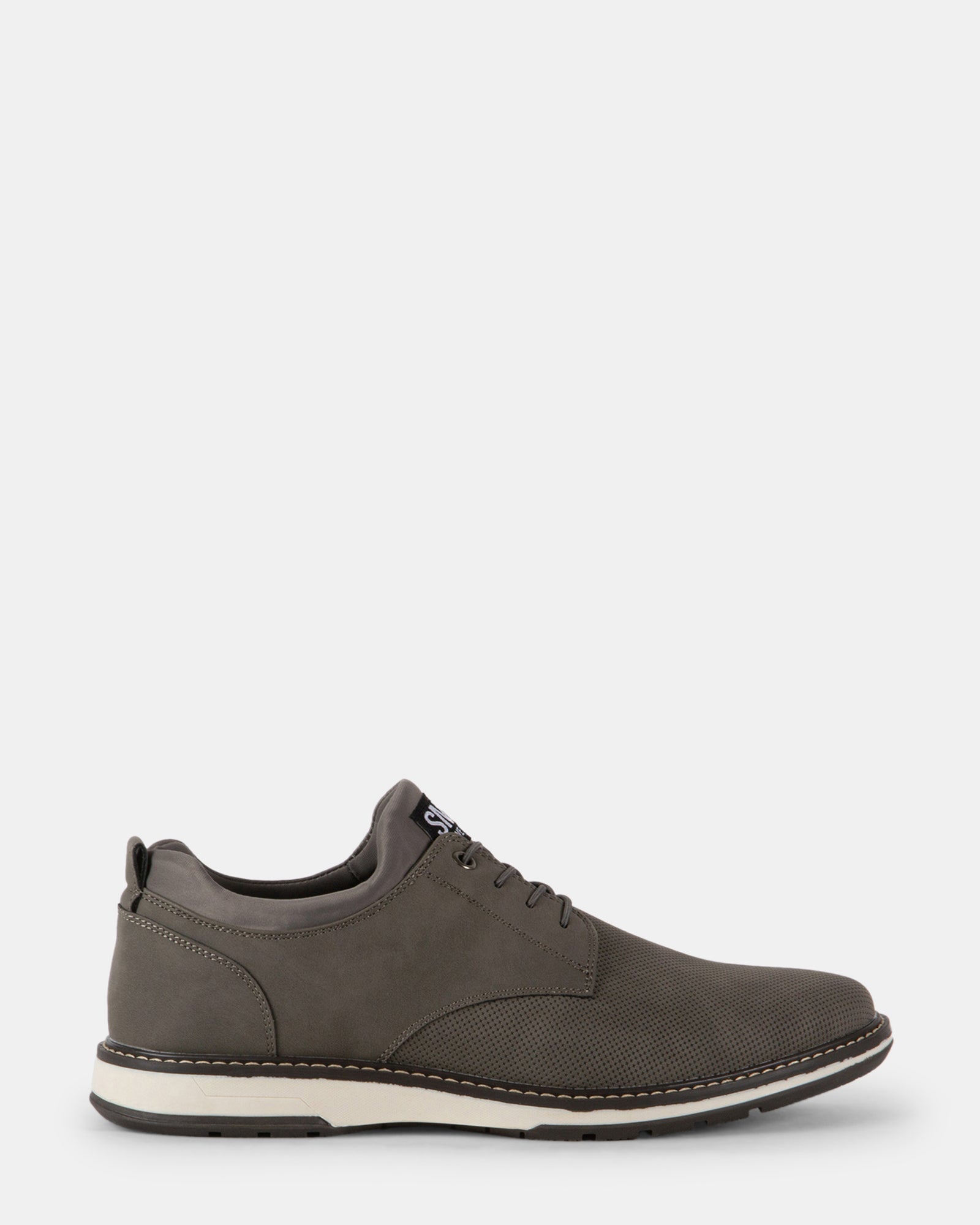 GYDEON GREY NUBUCK - Men's Shoes - Steve Madden Canada