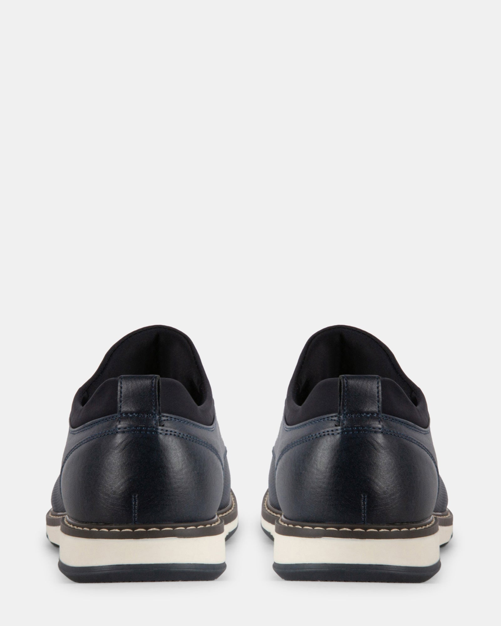 GYDEON NAVY NUBUCK - Men's Shoes - Steve Madden Canada