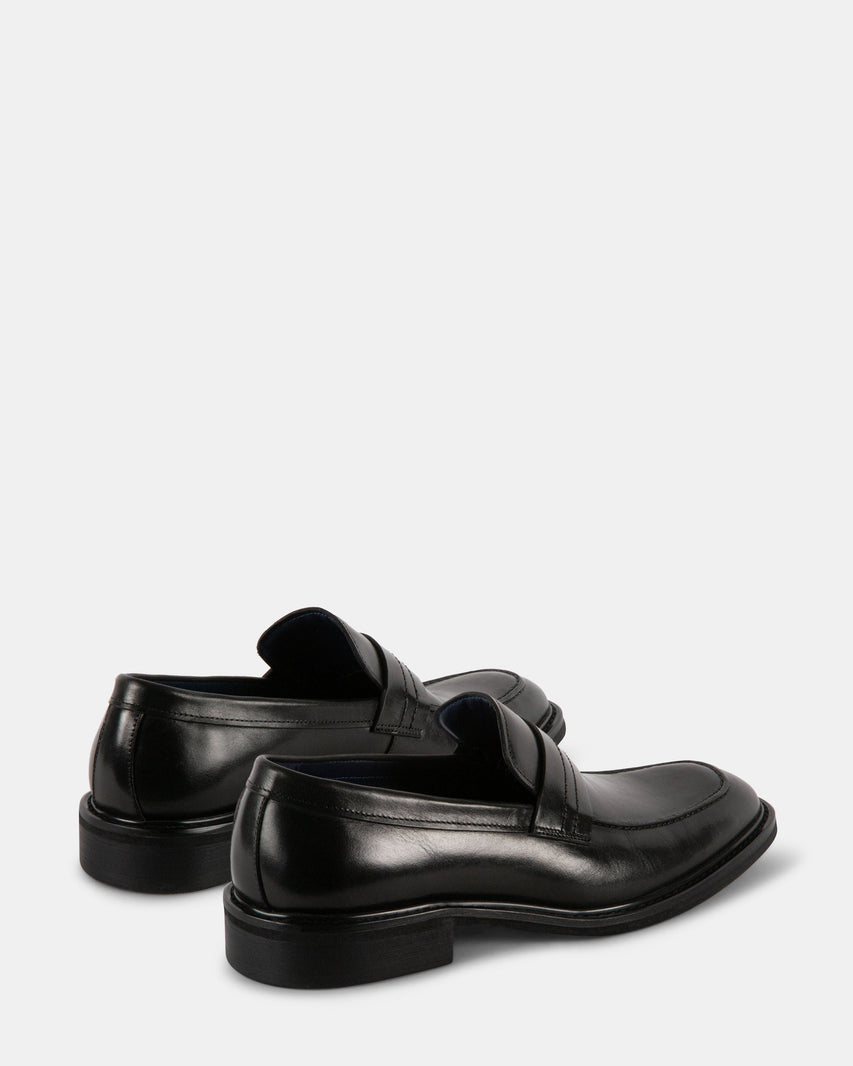MAMMOTH BLACK LEATHER - Men's Shoes - Steve Madden Canada