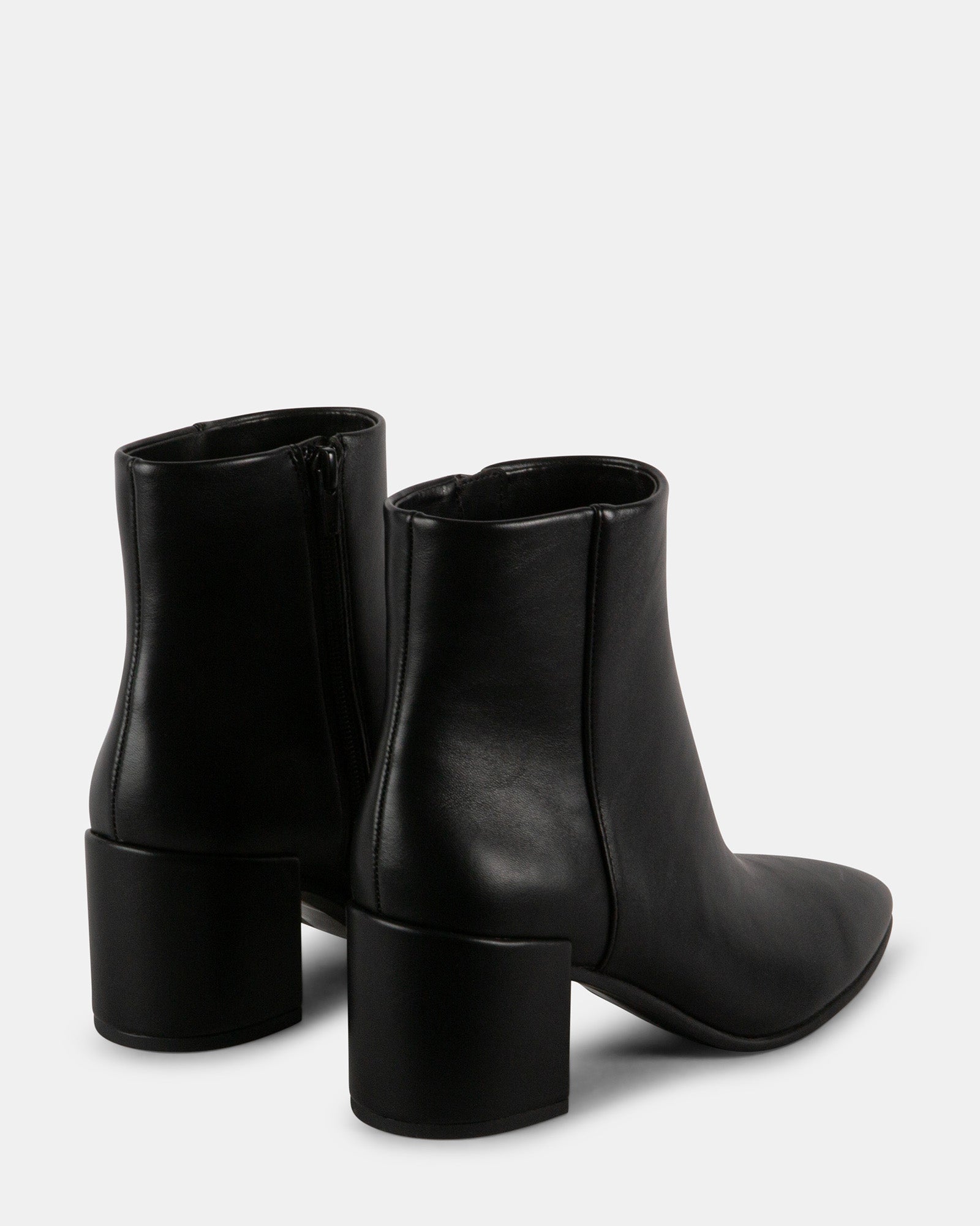 IZZYY BLACK - Women's Shoes - Steve Madden Canada