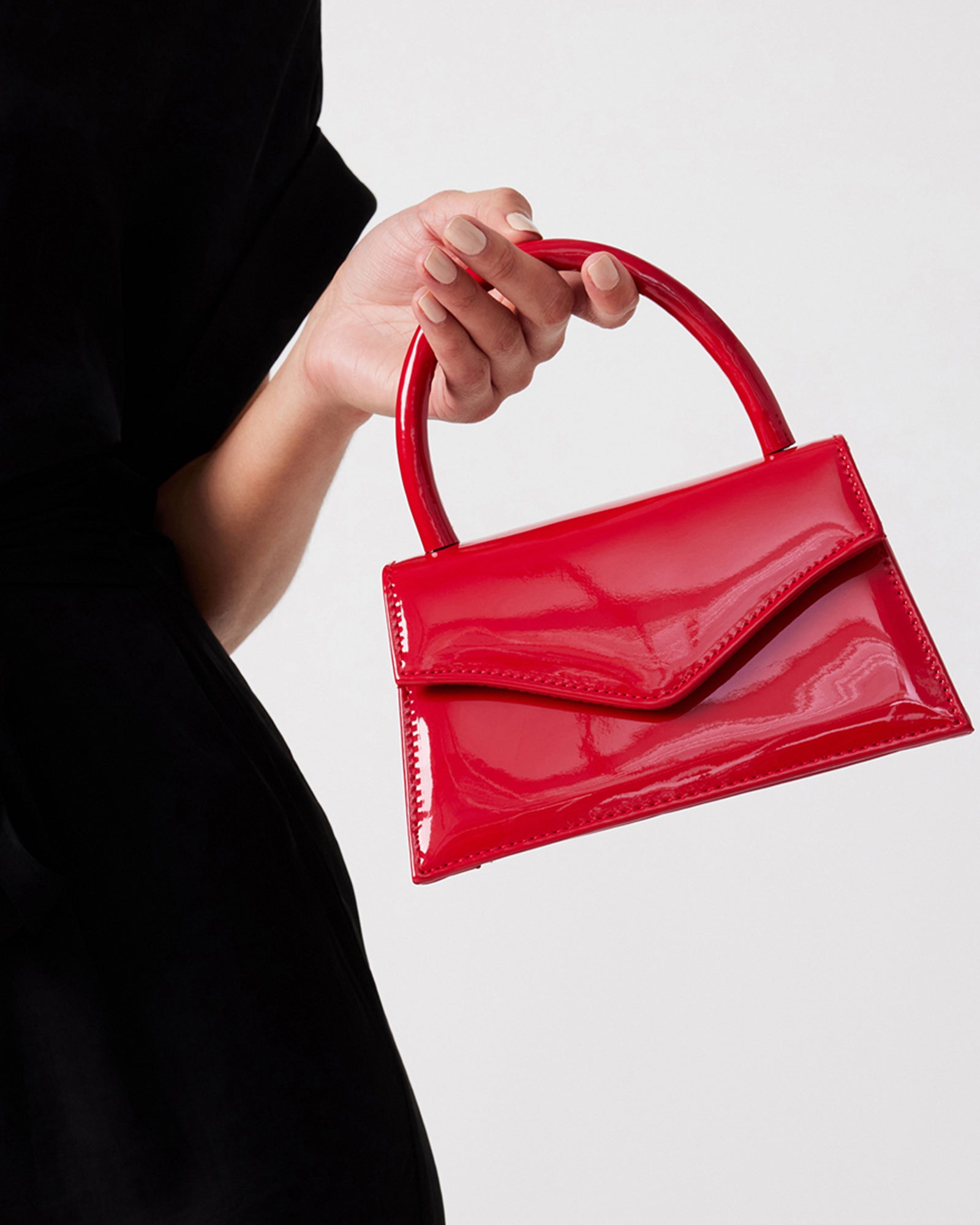 BAMINIA RED PATENT - Handbags - Steve Madden Canada