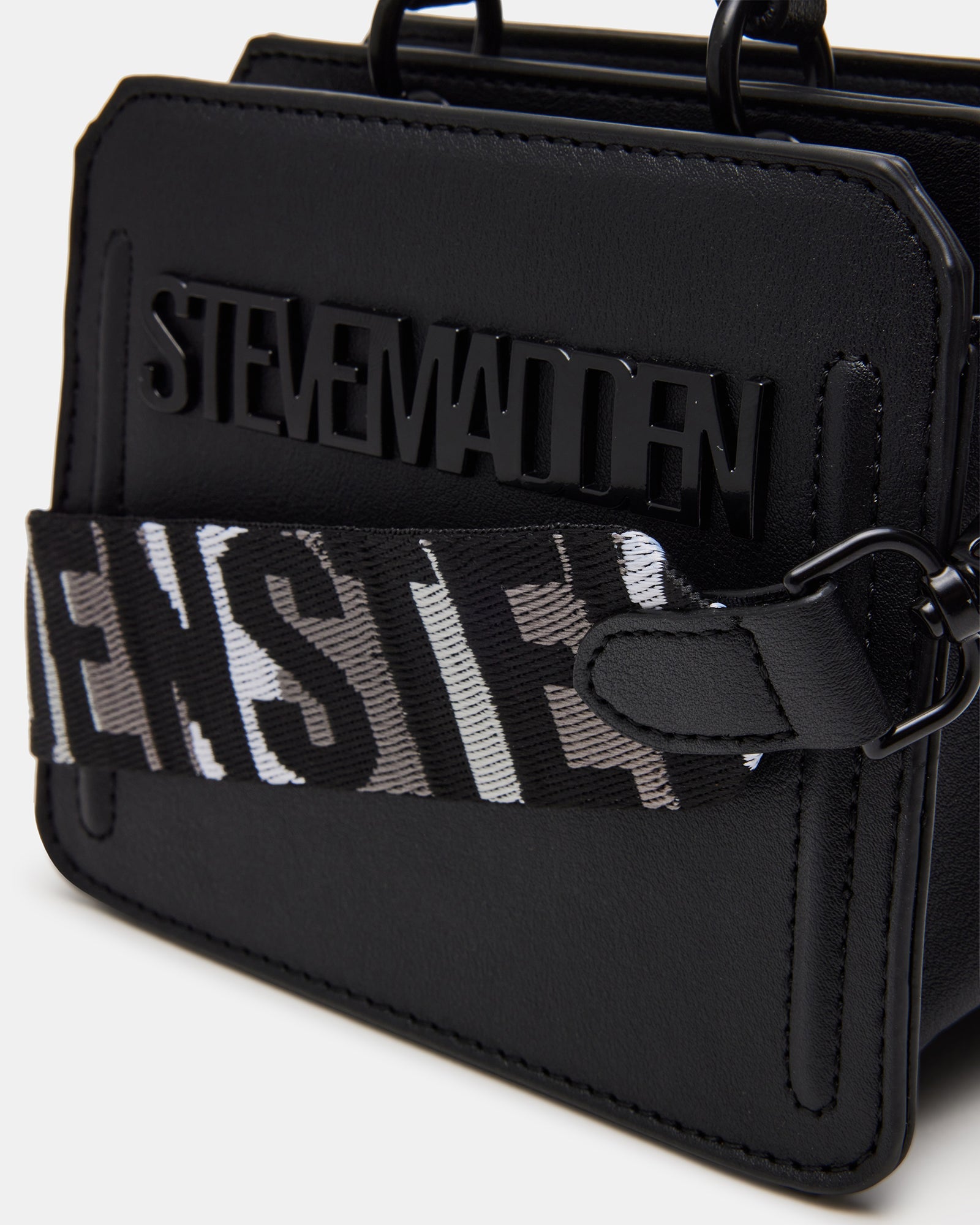 BEVELYMM BLACK - Handbags - Steve Madden Canada