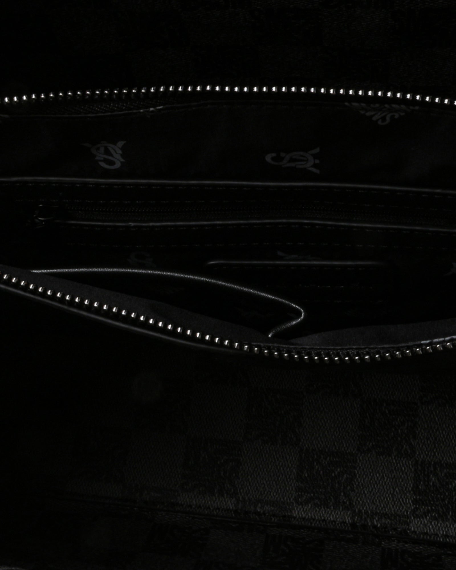 BLOYAL BLACK - Handbags - Steve Madden Canada