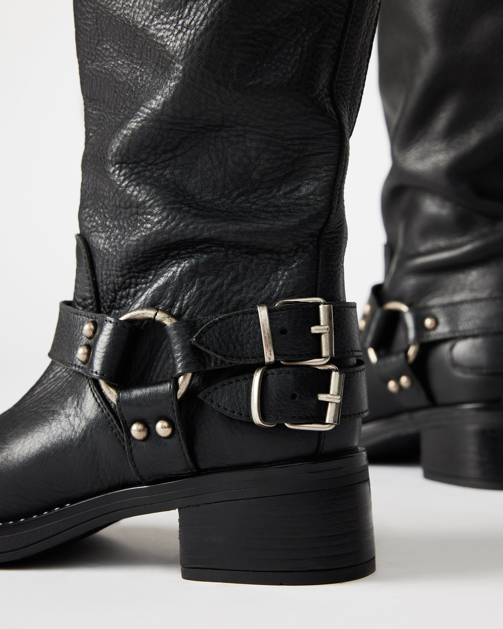 ASTOR BLACK LEATHER - Women's Shoes - Steve Madden Canada