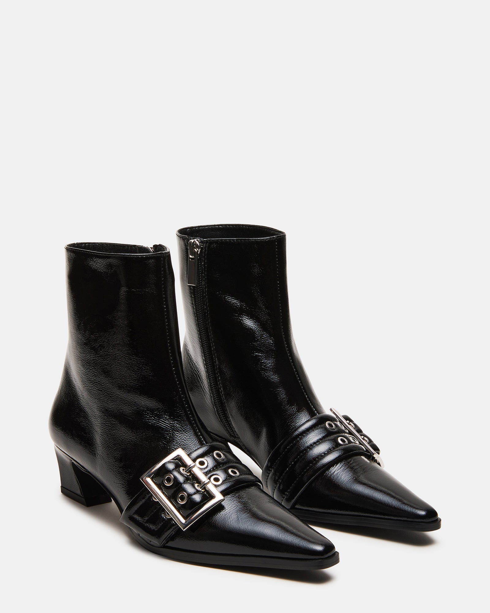 AXTON BLACK PATENT - Women's Shoes - Steve Madden Canada