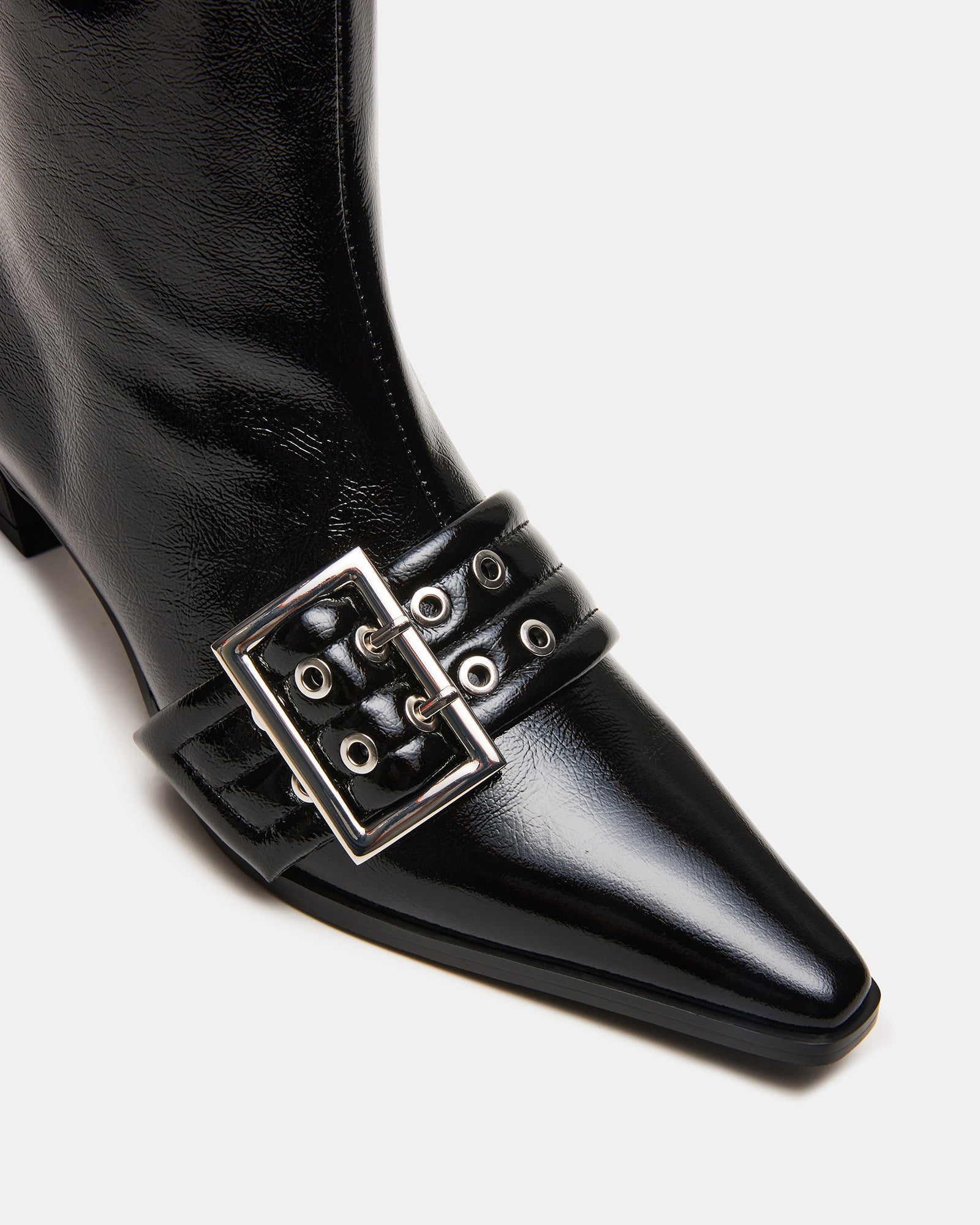 AXTON BLACK PATENT - Women's Shoes - Steve Madden Canada