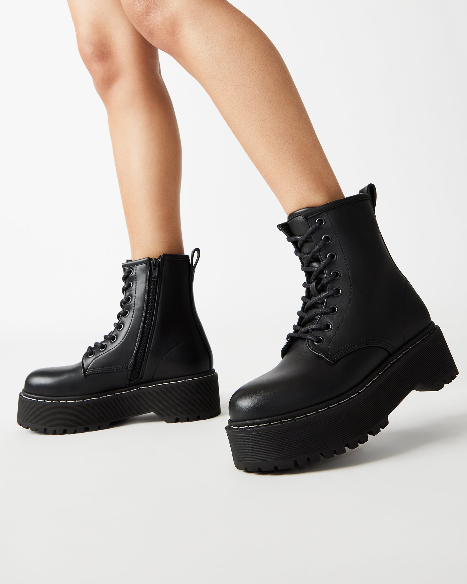 BETTYY BLACK - Women's Shoes - Steve Madden Canada