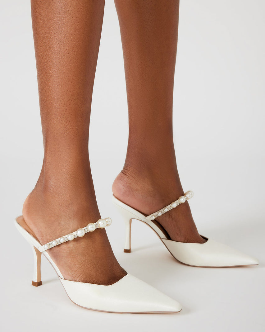 BRECKI-P WHITE FABRIC - Women's Shoes - Steve Madden Canada
