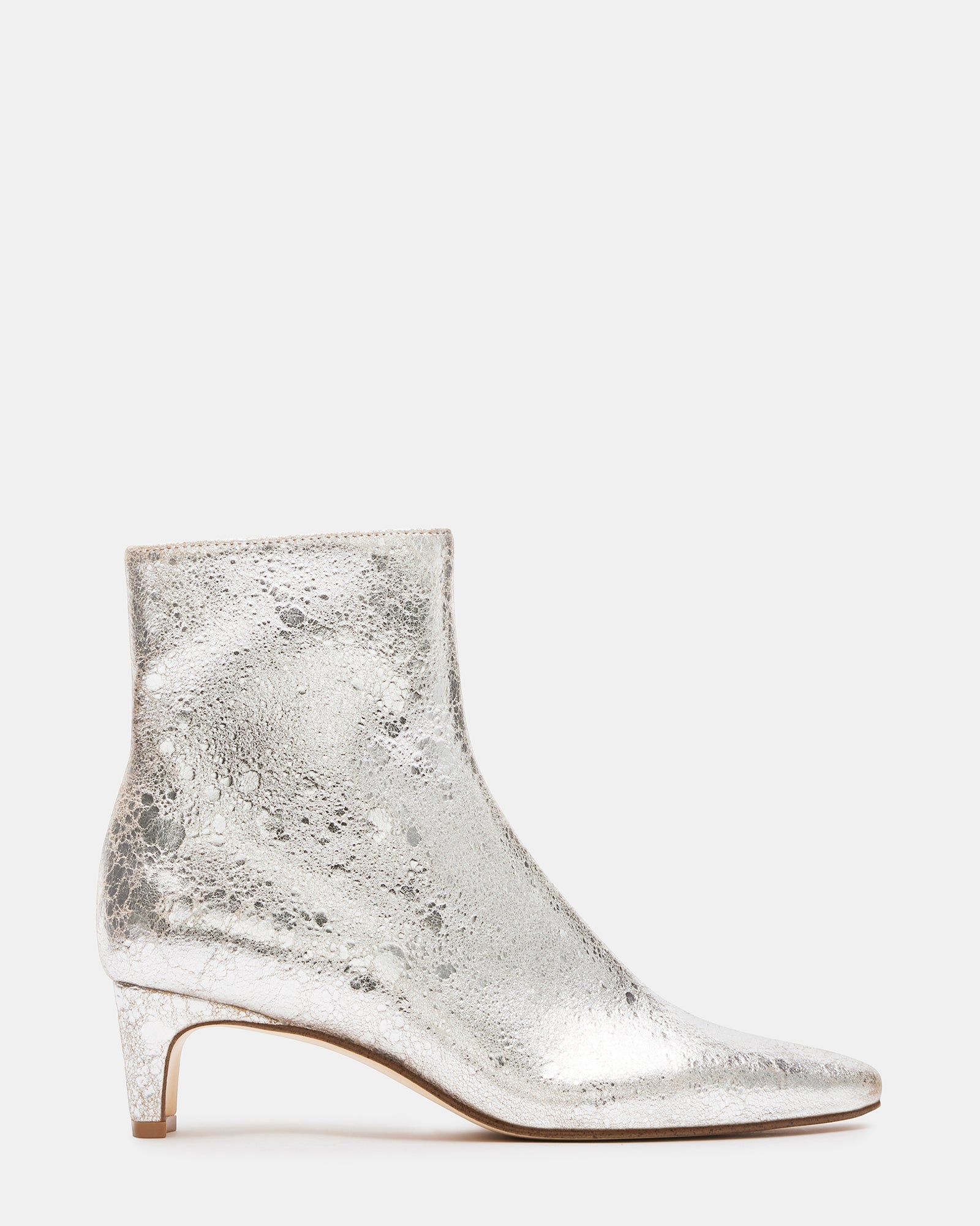 DELVIE SILVER LEATHER - Women's Shoes - Steve Madden Canada