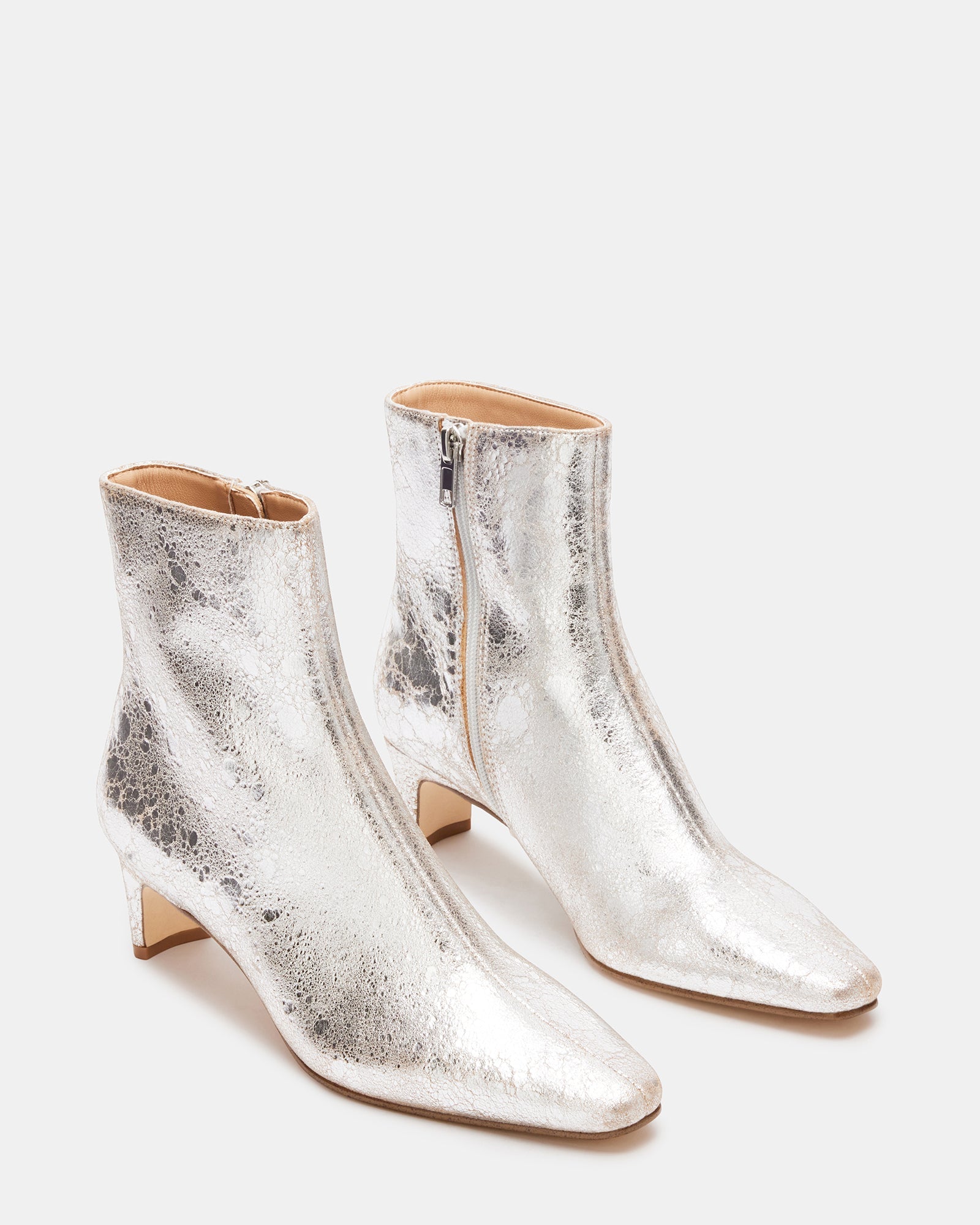 DELVIE SILVER LEATHER - Women's Shoes - Steve Madden Canada