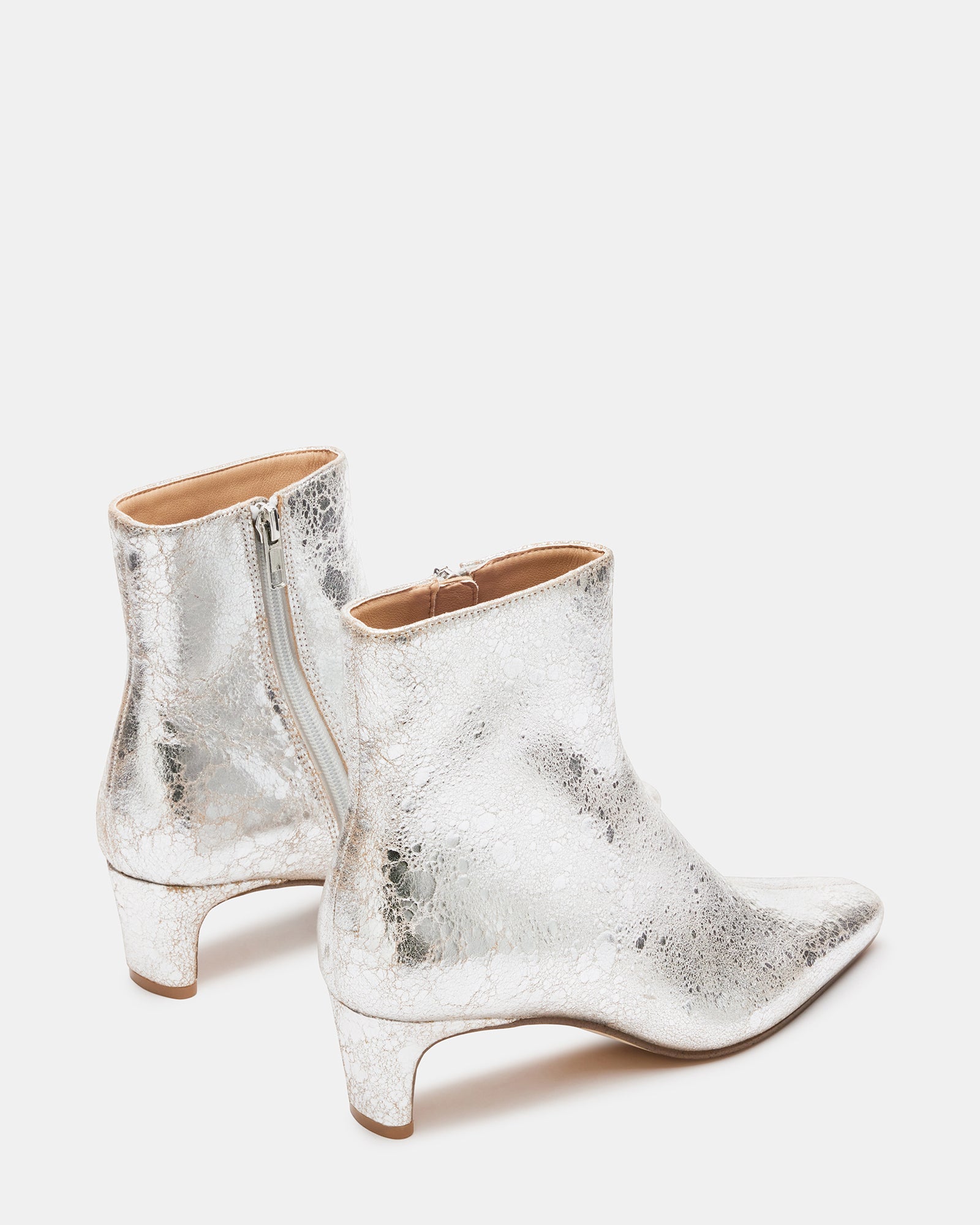 DELVIE SILVER LEATHER - Women's Shoes - Steve Madden Canada