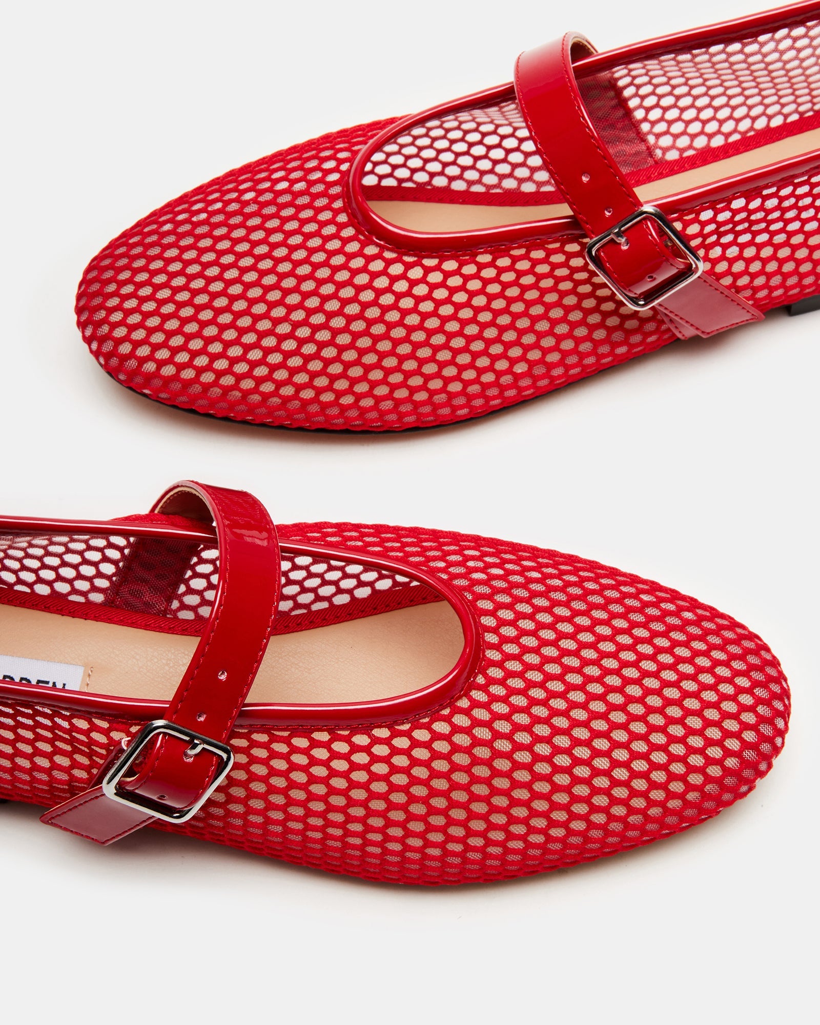 DREAMING RED - Women's Shoes - Steve Madden Canada