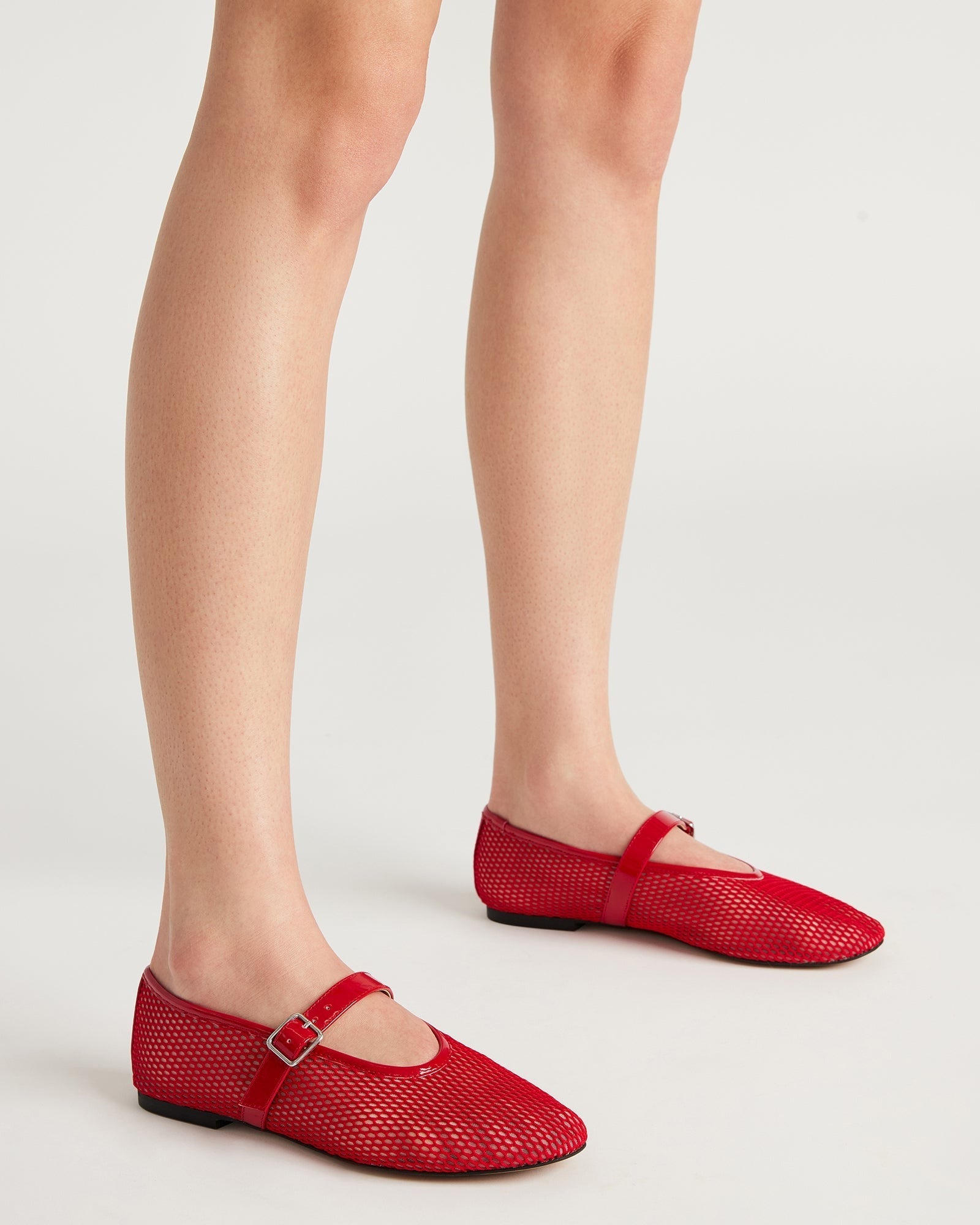DREAMING RED - Women's Shoes - Steve Madden Canada