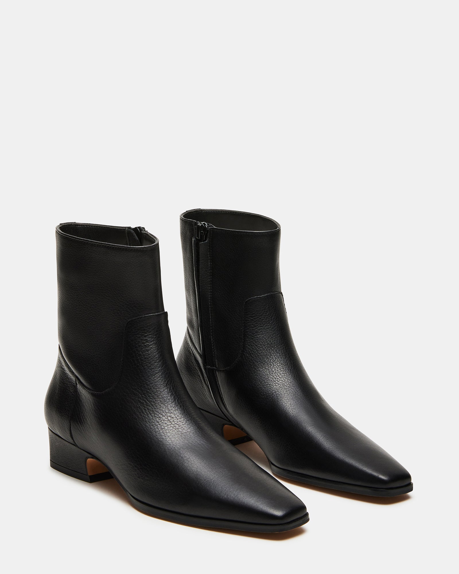 DUSTY BLACK LEATHER - Women's Shoes - Steve Madden Canada