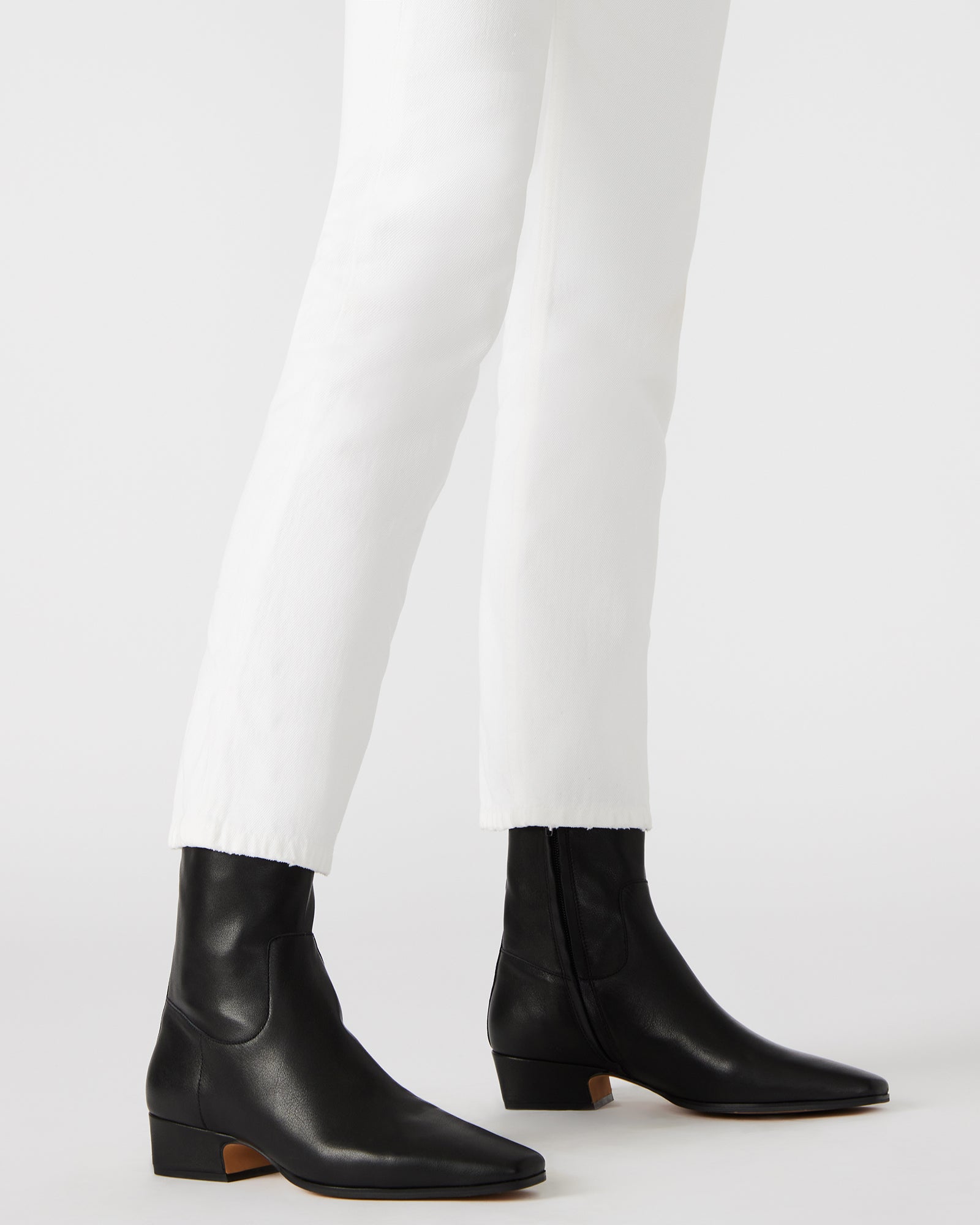 DUSTY BLACK LEATHER - Women's Shoes - Steve Madden Canada