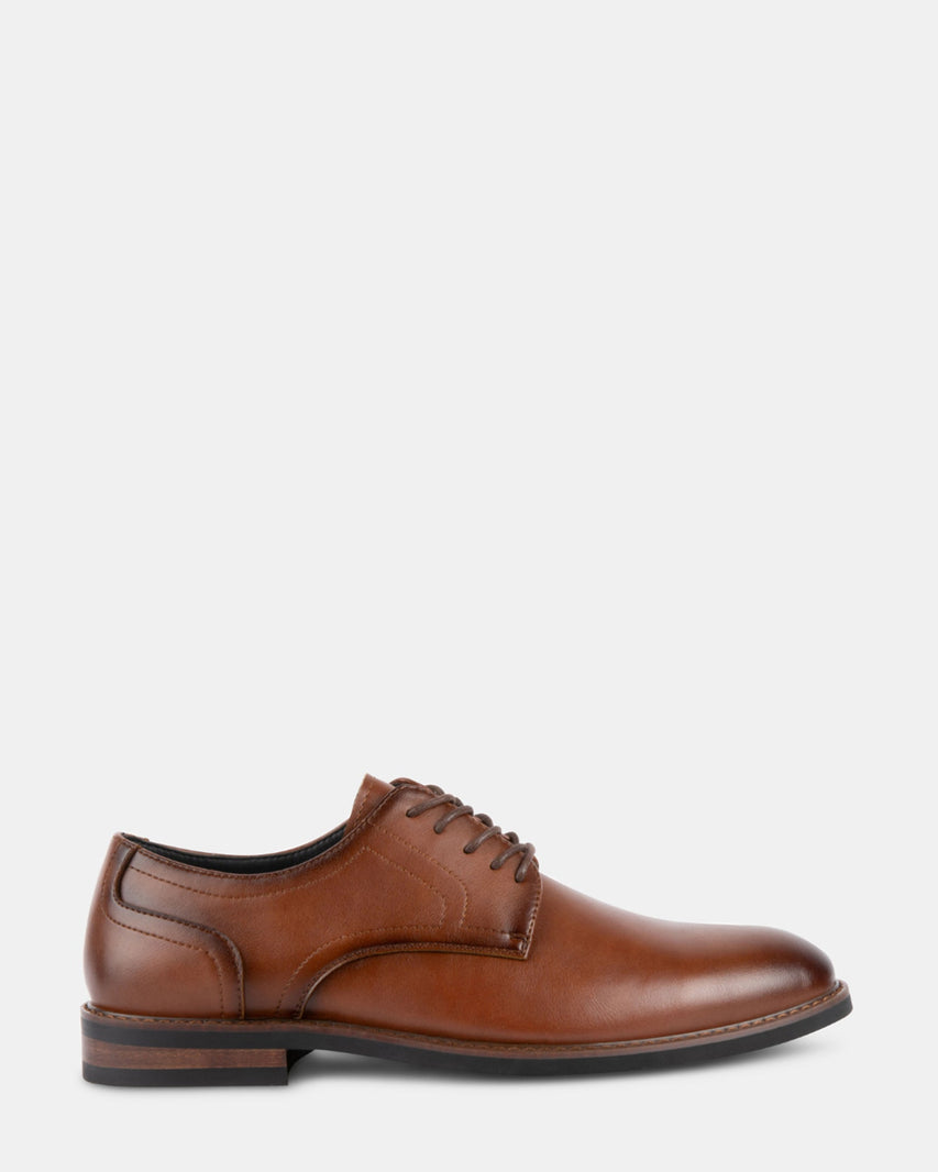 EDWARDS COGNAC LEATHER - Men's Shoes - Steve Madden Canada