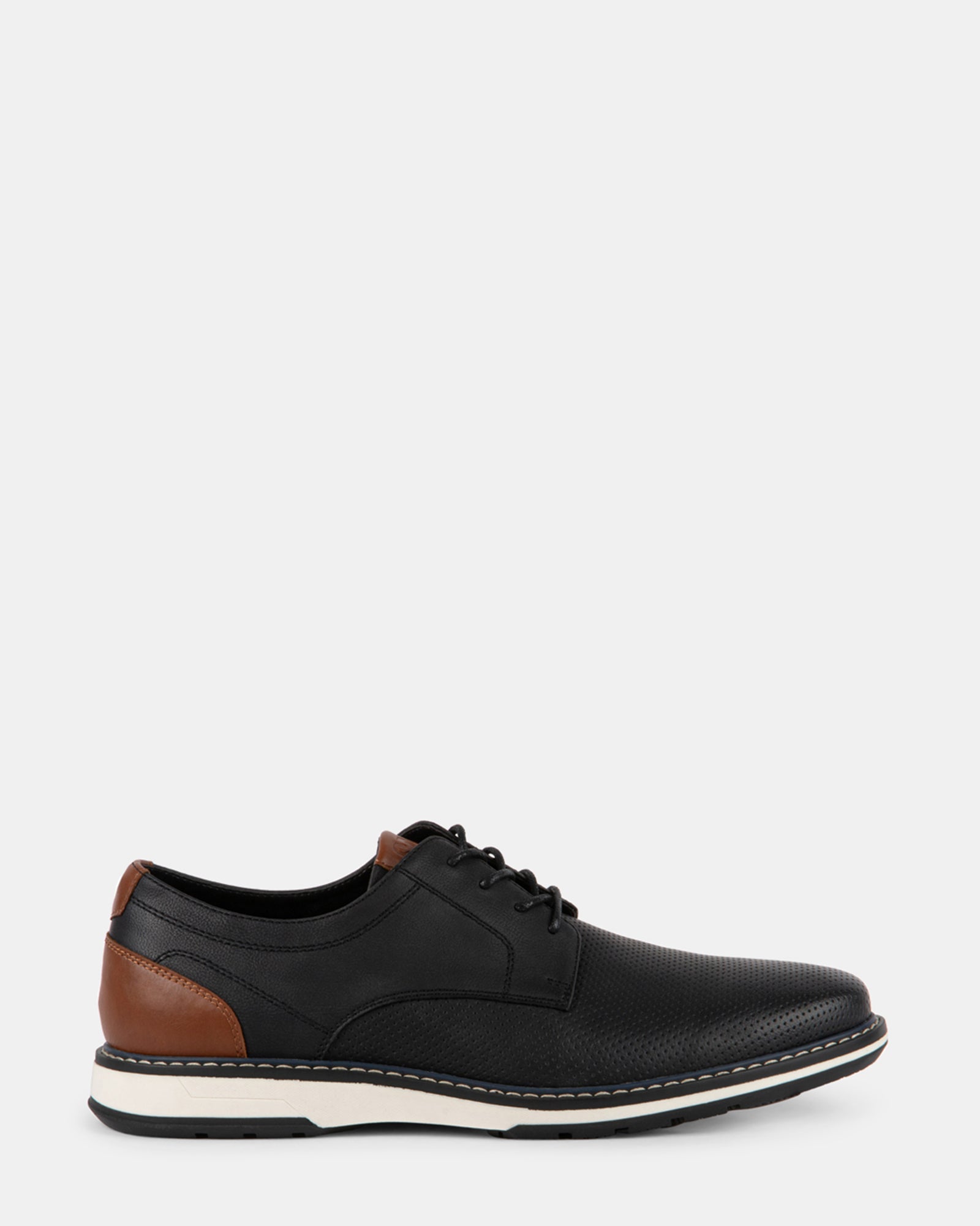 GAELL BLACK - Men's Shoes - Steve Madden Canada