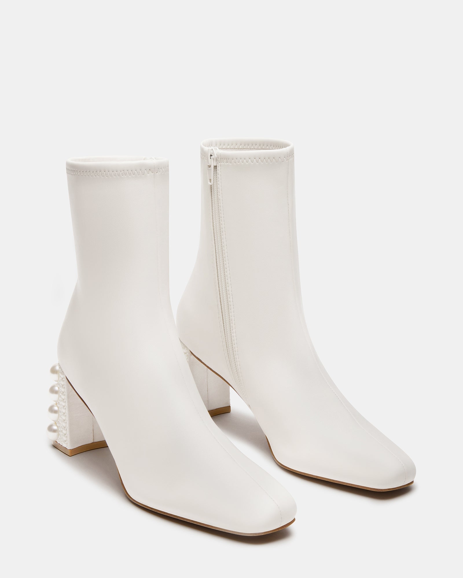 HUSH-P WHITE - Women's Shoes - Steve Madden Canada