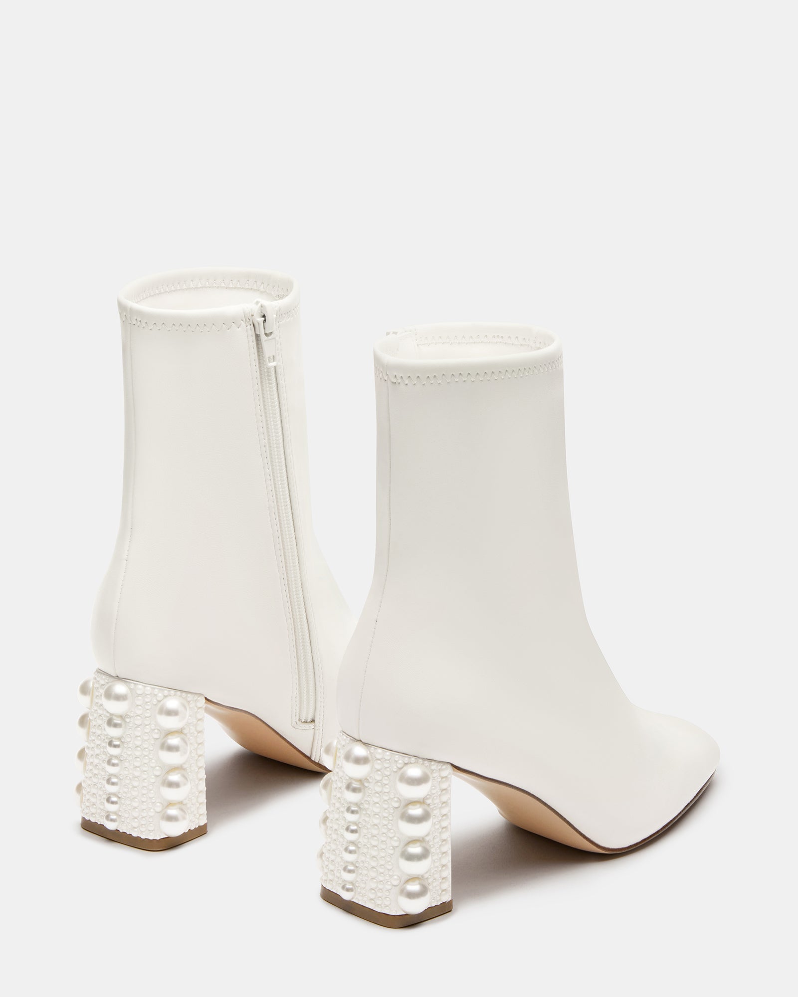 HUSH-P WHITE - Women's Shoes - Steve Madden Canada