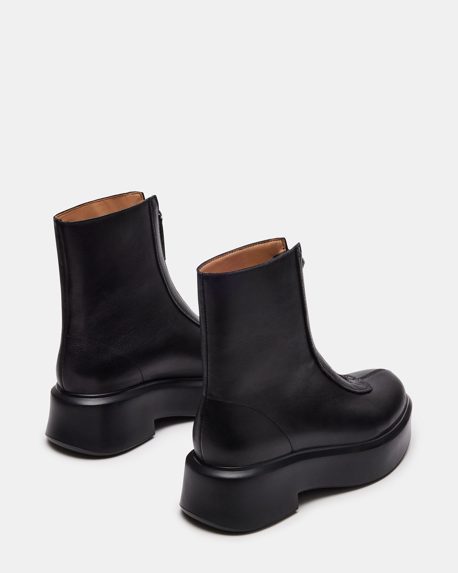 JONES BLACK LEATHER - Women's Shoes - Steve Madden Canada