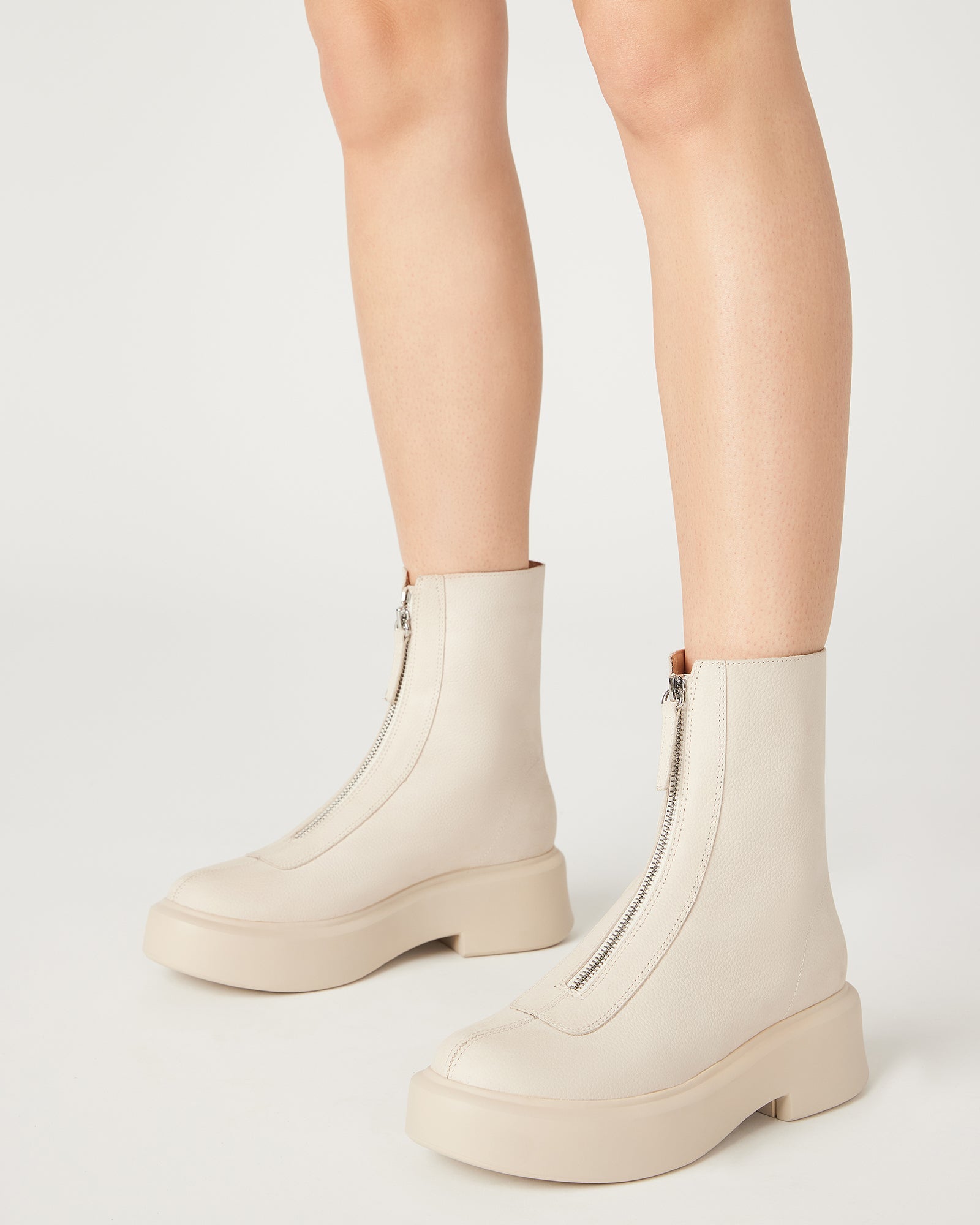 JONES NATURAL NUBUCK - Women's Shoes - Steve Madden Canada